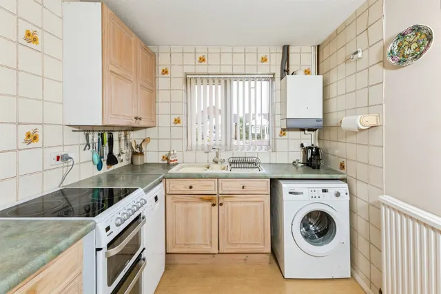 Thyme Close, Earley, RG6, photo 3