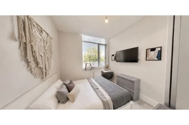 Field End Road, Ruislip, HA4, photo 3