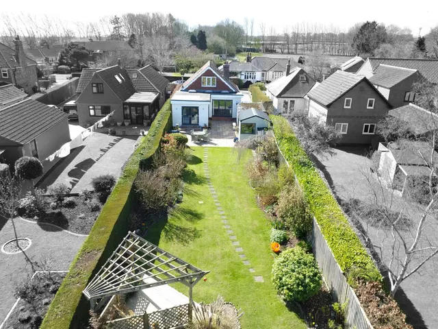 New Village Road, Little Weighton, photo 2