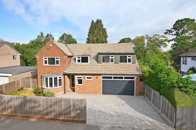 Wayside Crescent, Harrogate, HG2, photo 1
