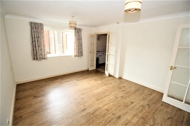 Ackender Road, Alton, GU34, photo 3