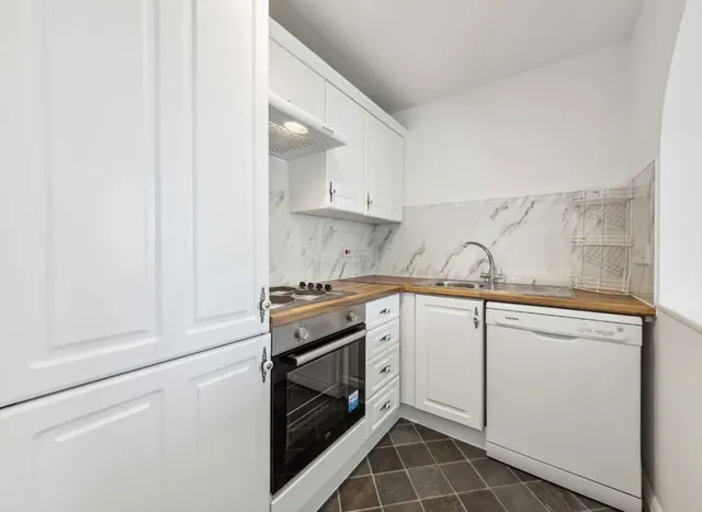 Dorset Mews, Finchley, N3, photo 3
