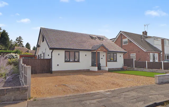 Arrowsmith Drive, Alsager, photo 1
