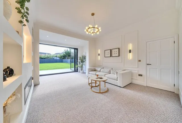 All Saints Road, SM1, photo 1