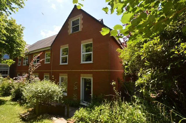Cleveland Court, Grosvenor Place, Exeter, Devon, EX1