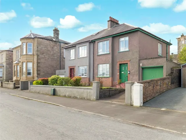 Brisbane Street, Greenock, Inverclyde, PA16, photo 1