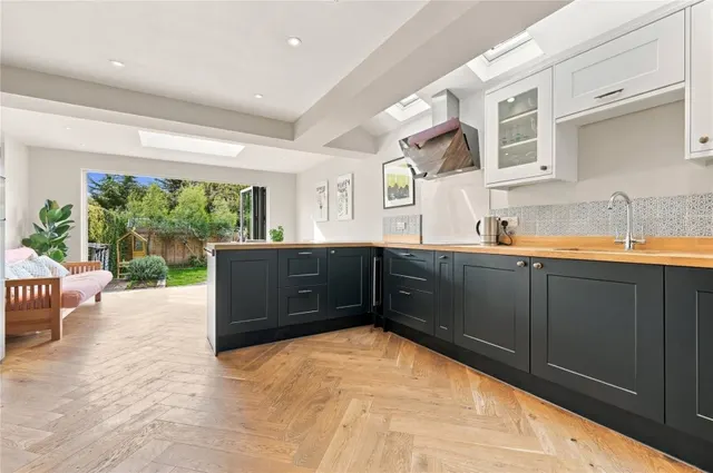 with 3 bedrooms in Bishop's Stortford, CM23, photo 2