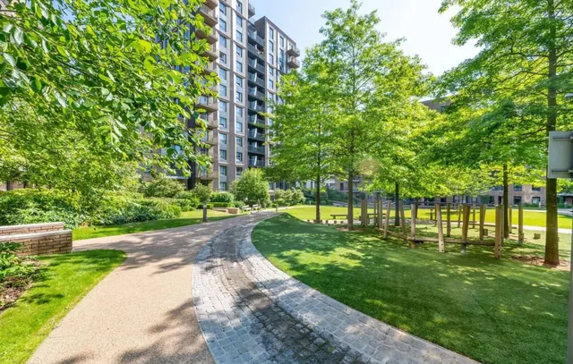 Palace Arts Way, Wembley, HA9, photo 1