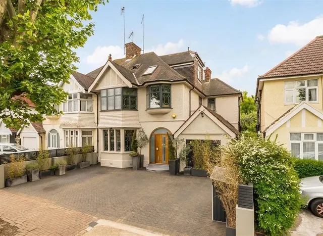 Anson Road, Cricklewood, NW2, photo 1