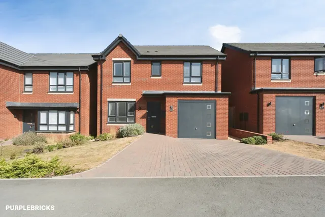 Deepfields Drive, Shipley, DE75, photo 1