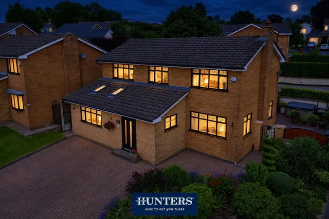 3 bedroom house, Oakcroft, Stalybridge, SK15