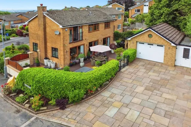 Oakcroft, Stalybridge, SK15, photo 2