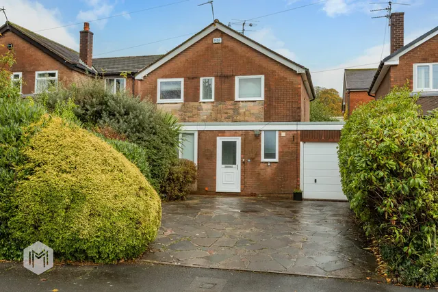 Stocks Park Drive, Horwich, Bolton, BL6 6BU, photo 1