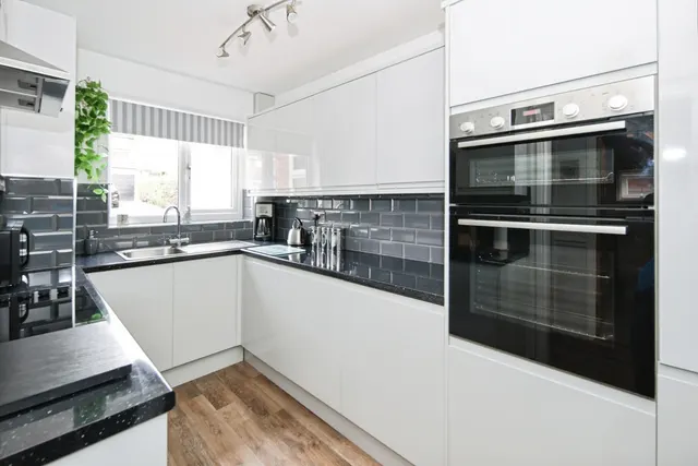 Photo 3 — Breeden Drive, Curdworth, Sutton Coldfield, Warwickshire, B76
