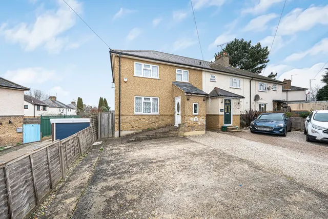 Moorhall Road, Harefield, UB9, photo 1