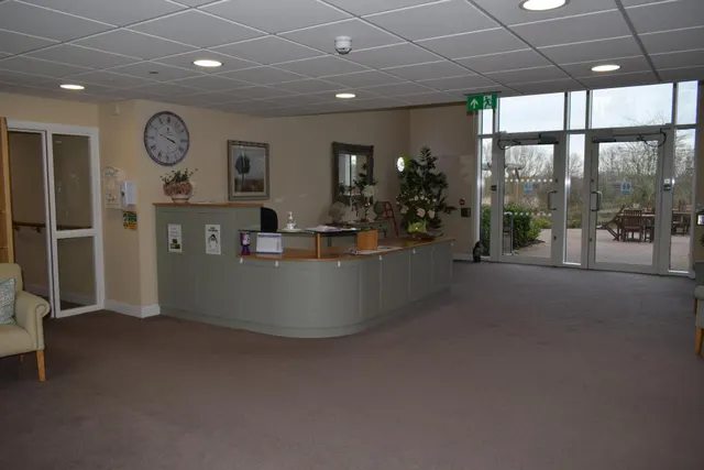 Springfield Close, Stratford-upon-Avon, CV37, photo 3