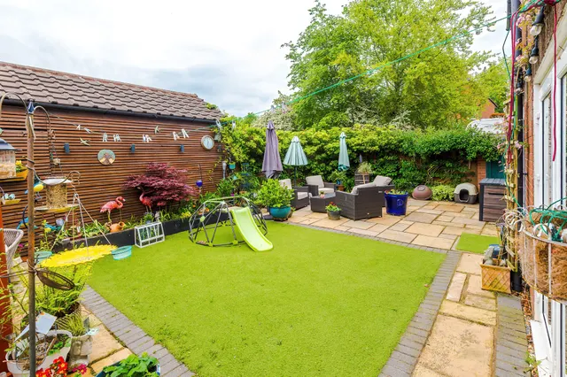 Photo 2 — Gilderdale Close, Birchwood, Warrington, Warrington, WA3 6TH