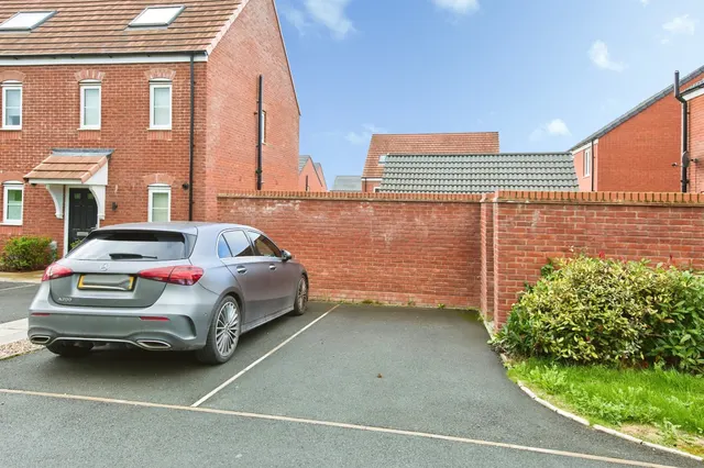 Beacon Close, Anslow, DE13, photo 2
