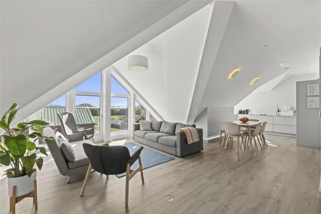 Woodside Road, Amersham, HP6, photo 1