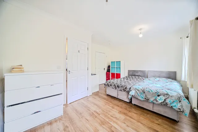 Dartington Place, Westcroft, MK4, photo 2