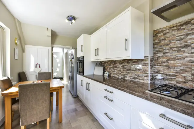 Jepson Road, Sheffield, S5, photo 2