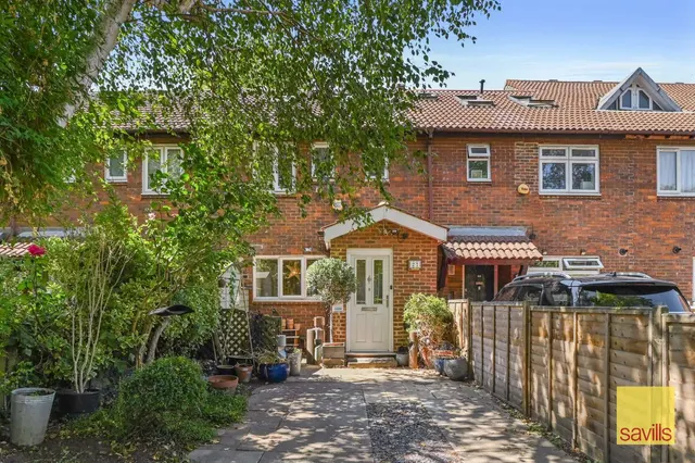 Photo 2 — Greenham Close, London, SE1 7RP