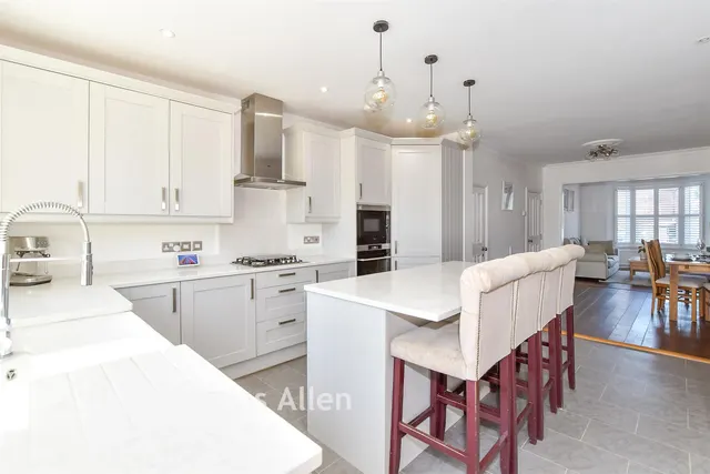 Clydesdale Road, Hornchurch, RM11, photo 3