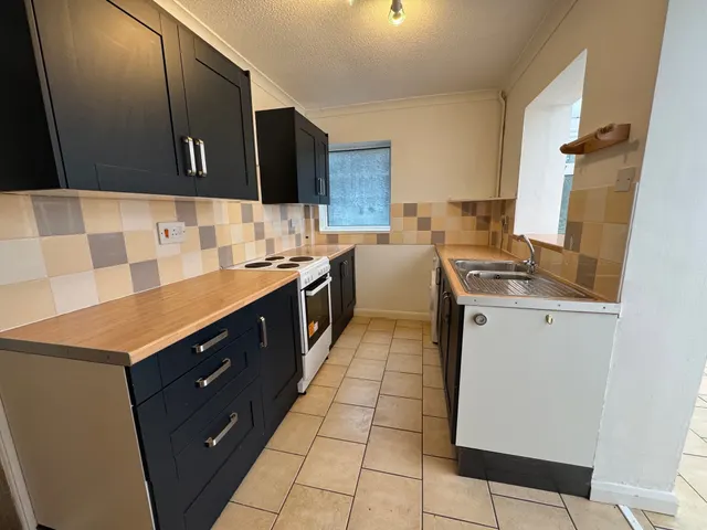 Fulmar Close, Penarth, CF64, photo 3