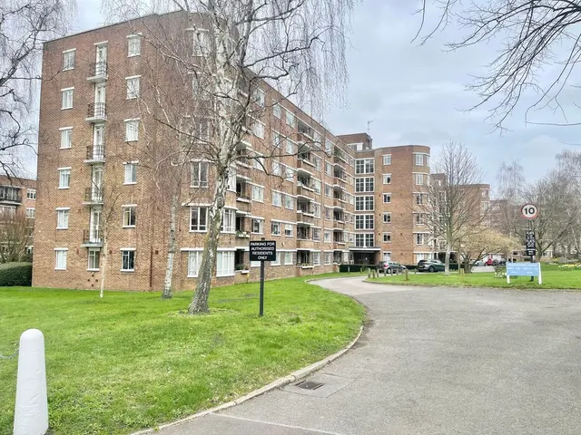 Photo 3 — Champion Hill, London SE5 8TQ