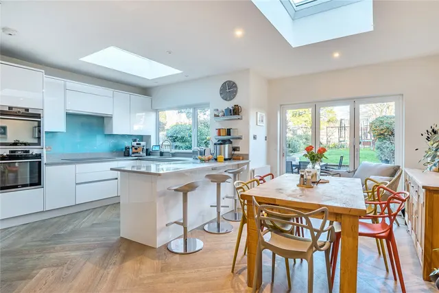 Photo 3 — Village Way, Beckenham, BR3