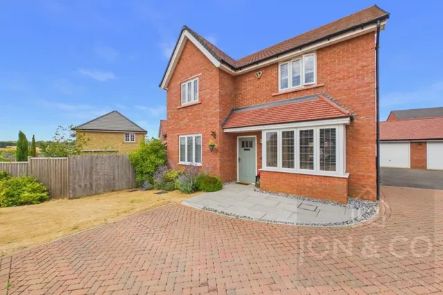 Tarry Way, Buckton Fields, NN2, photo 1