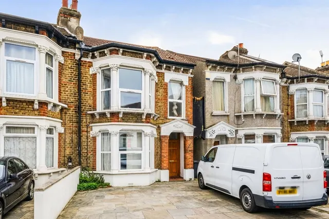 Whitehorse Lane, London, SE25, photo 1