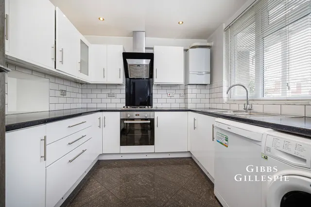 Nursery Road, Pinner Fees Apply, HA5, photo 1