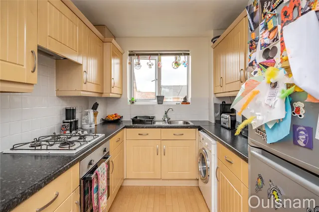 Photo 3 — Garrington Road, Bromsgrove, Worcestershire, B60 3GF
