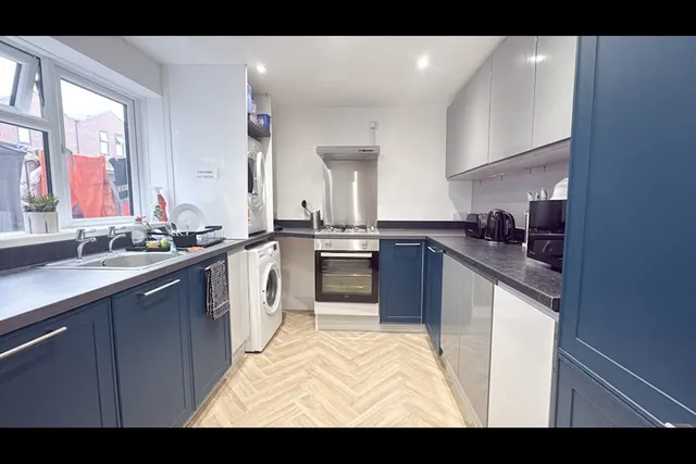 Caversham Road, RG1, photo 3