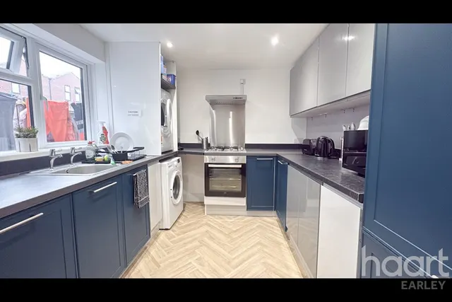 Caversham Road, RG1, photo 1