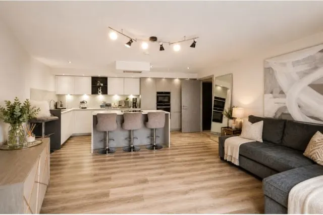Barrack Lane, Nottingham, NG7, photo 3