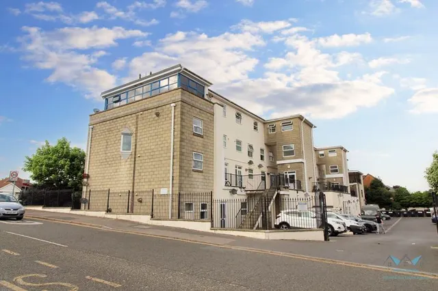 Parkstone, Poole BH12 4LS, photo 1