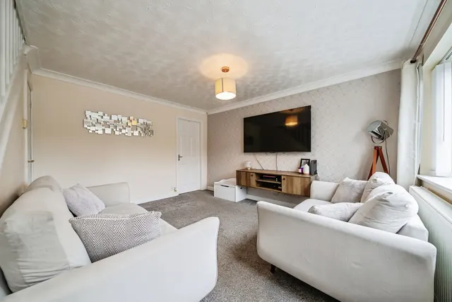 Dove Close, Birchwood, WA3, photo 3