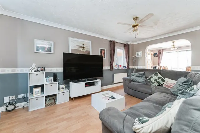 Beech Avenue, Doddington, PE15, photo 2