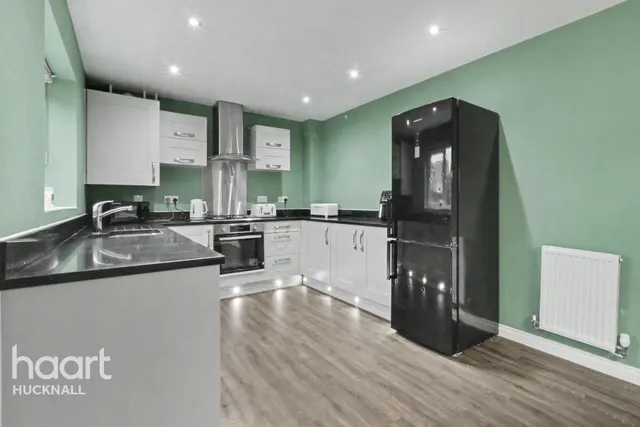 Bellman Close, Nottingham, NG15, photo 3