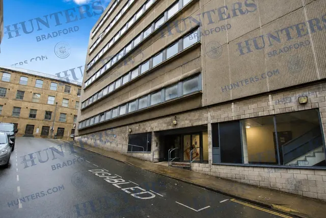 Olicana House, Chapel Street, Bradford BD1, photo 1