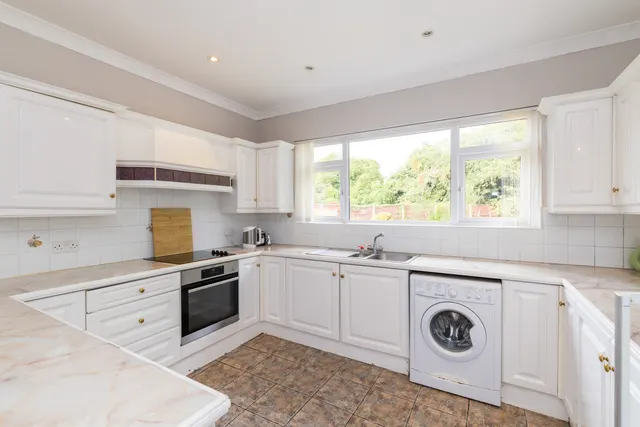 Warrington Road, Marus Bridge, WN3, photo 2