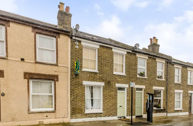 London, SE25, photo 1