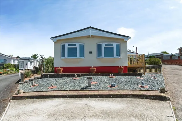 Nelson Way, Ringswell Park, EX2, photo 1