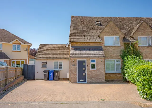 The Willows, Kings Sutton, OX17, photo 1