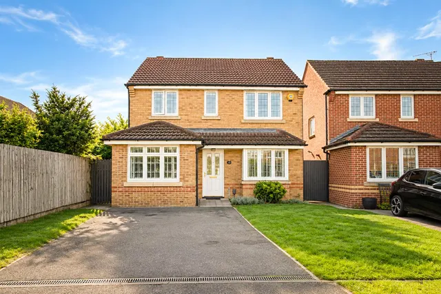 3 bedroom house, Shiregate Gardens, Littleover