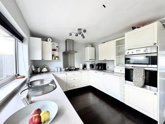 Windermere Drive, Rainford, photo 1