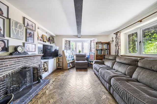 Photo 2 — St. James Avenue, Farnham, Surrey, GU9 9QF