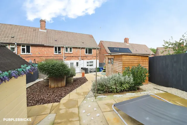 Sycamore Avenue, Chesterfield, S40, photo 1